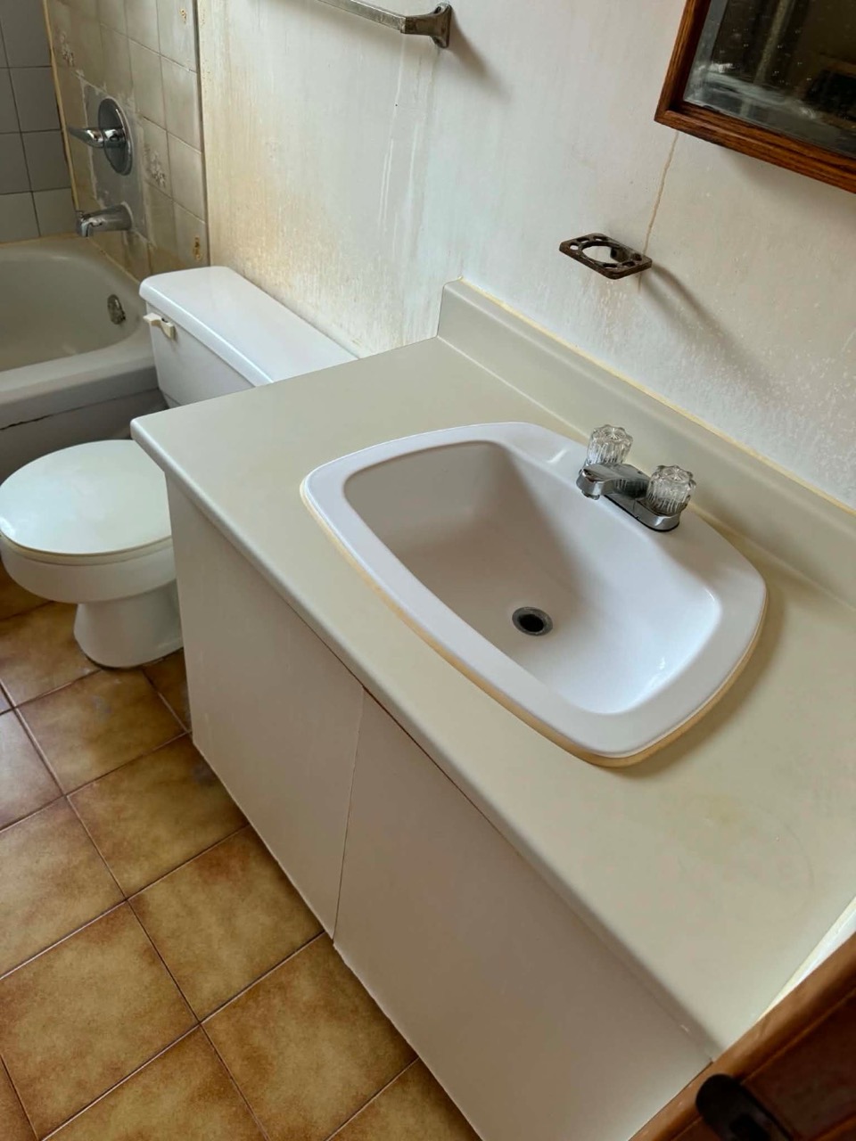 Salle de bain résidentielle impeccable à Montréal